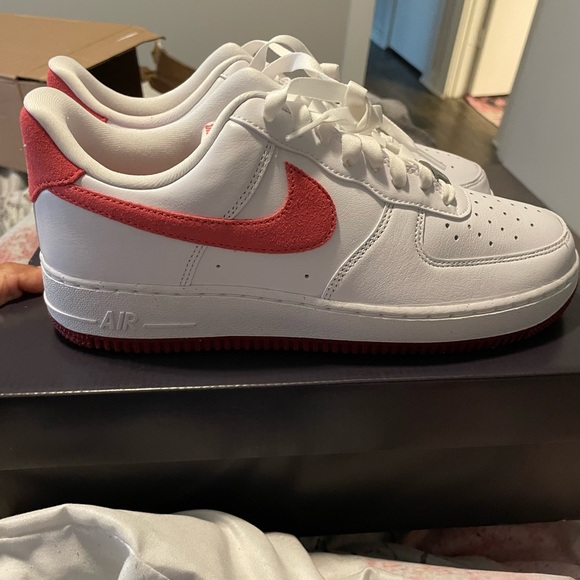 Nike Shoes - Brand New Size 9